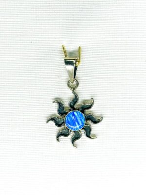 dije-de-plata-y-opalo-azul-piedra-de-luna-joyeria